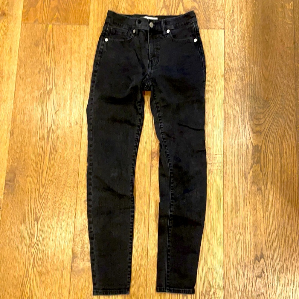 Madewell black jeans In lunar wash size 26 27” length